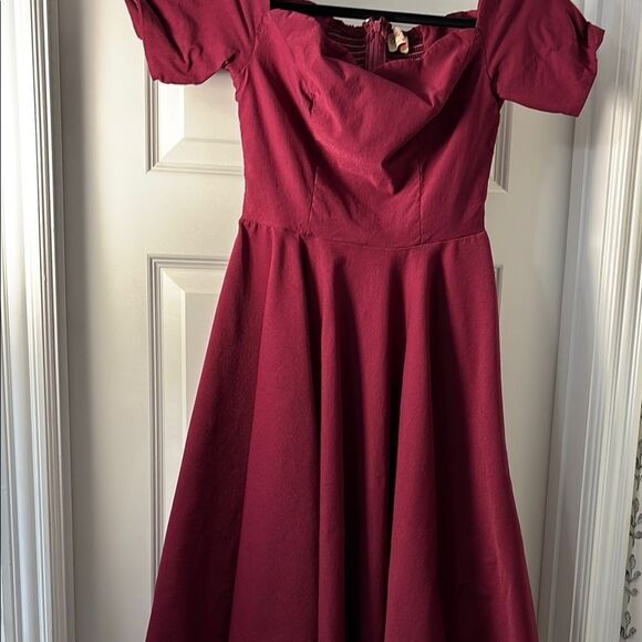 Chic Red A-Line Midi Dress with Sweetheart Scalloped Neckline - Picture 4 of 11